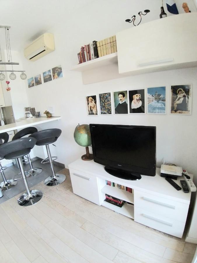 Theos Atelier Self Check In Apartment W Free Private Parking Zagreb Buitenkant foto