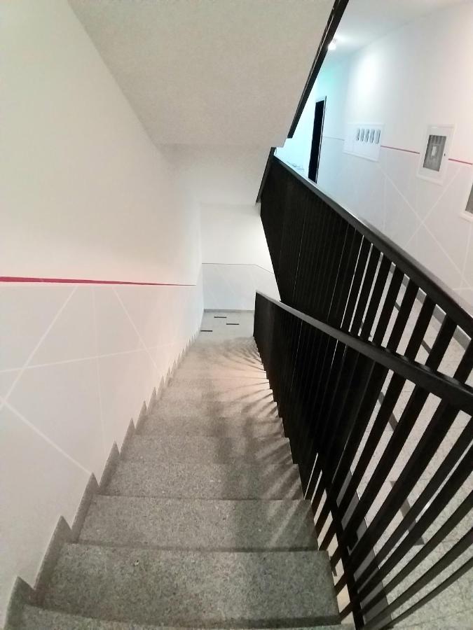 Theos Atelier Self Check In Apartment W Free Private Parking Zagreb Buitenkant foto